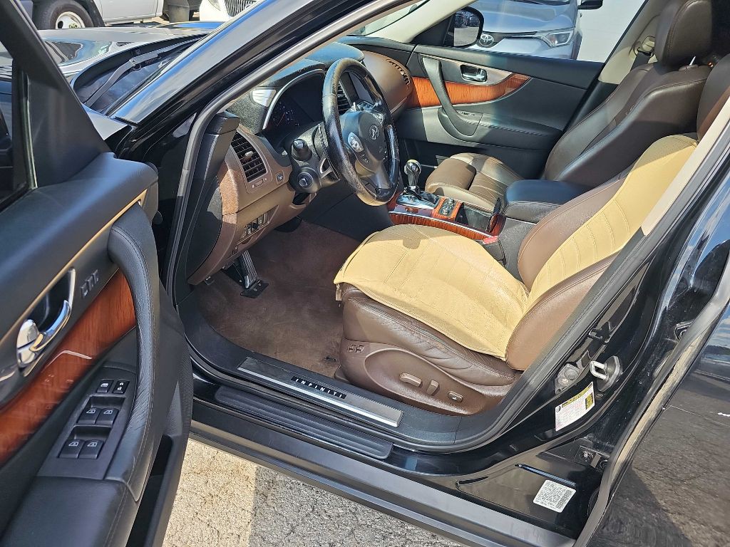 2010 INFINITI FX50 Image 20