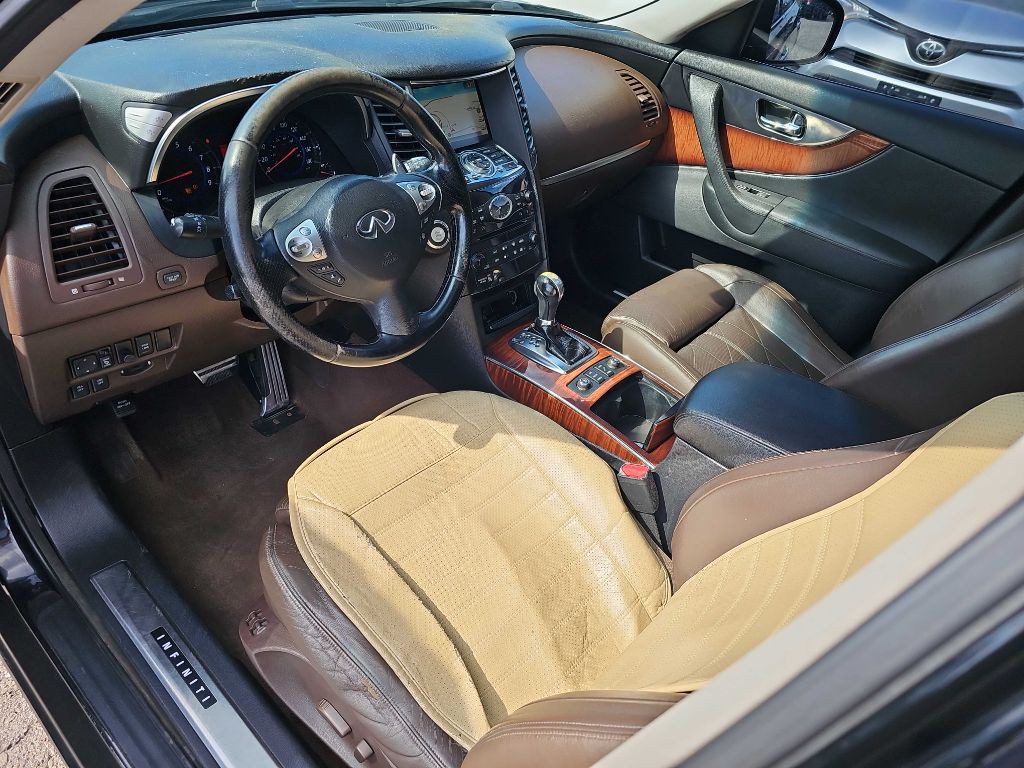 2010 INFINITI FX50 Image 22