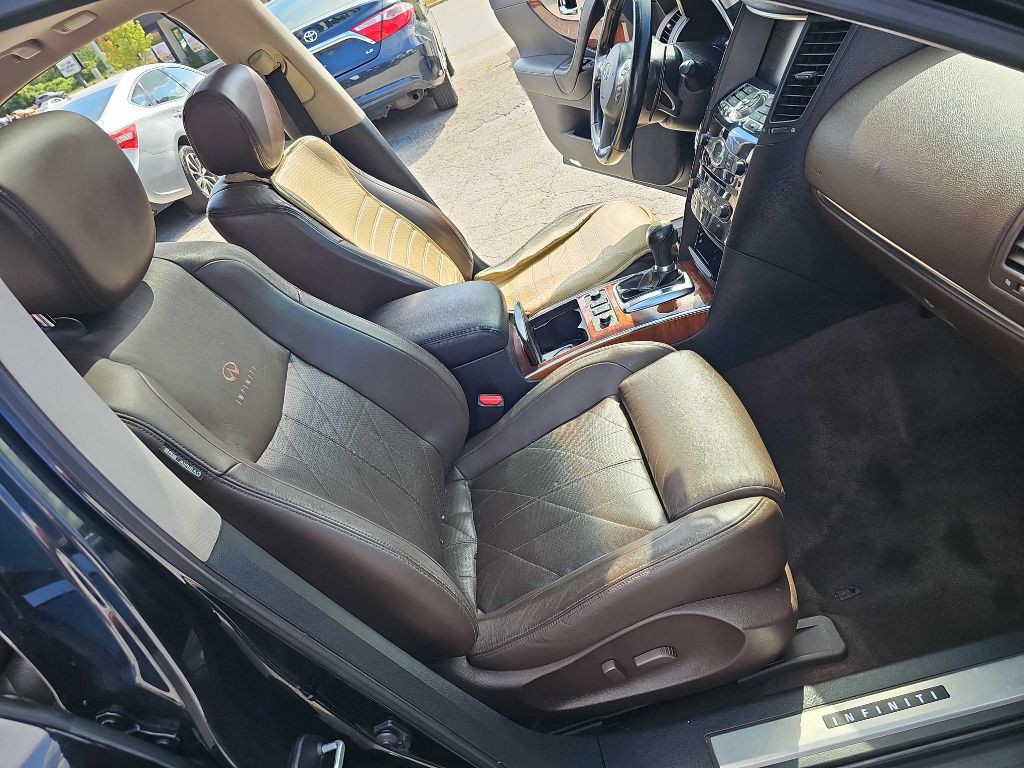2010 INFINITI FX50 Image 23