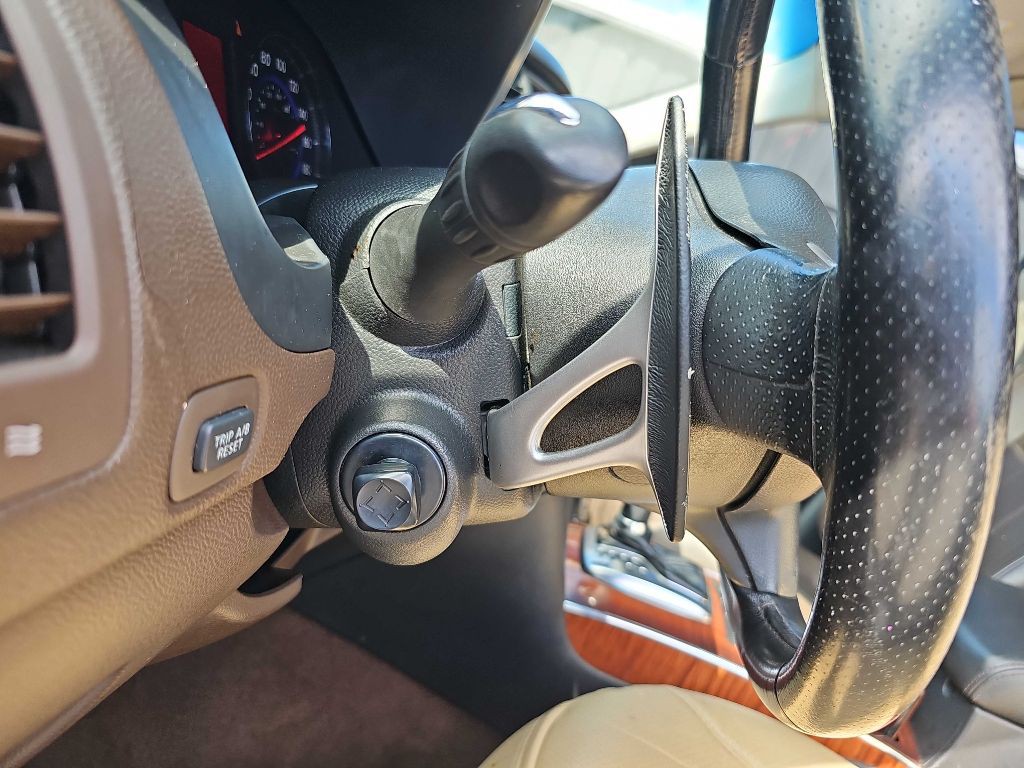 2010 INFINITI FX50 Image 35