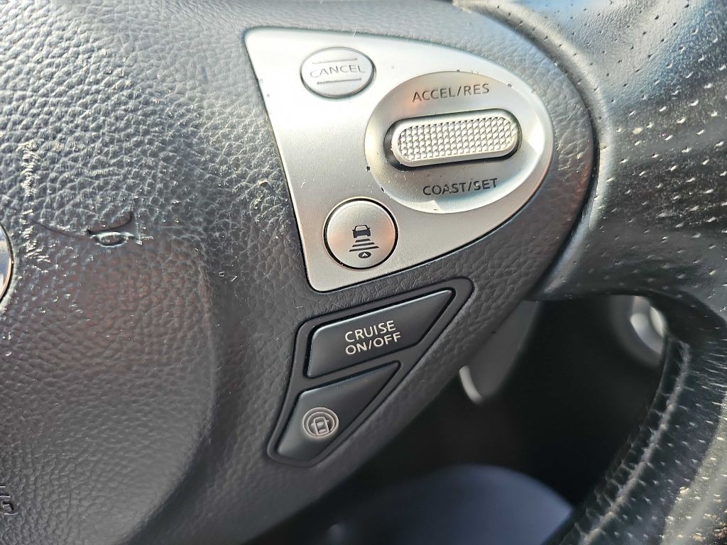 2010 INFINITI FX50 Image 38