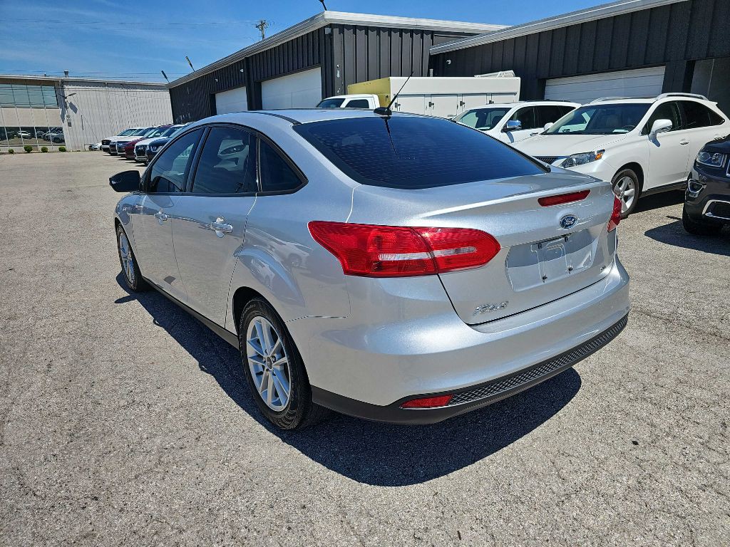 2017 Ford Focus Image 13