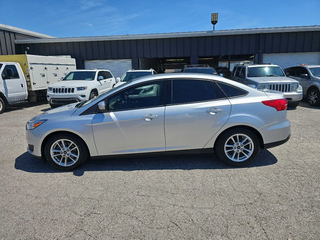 2017 Ford Focus Image 15