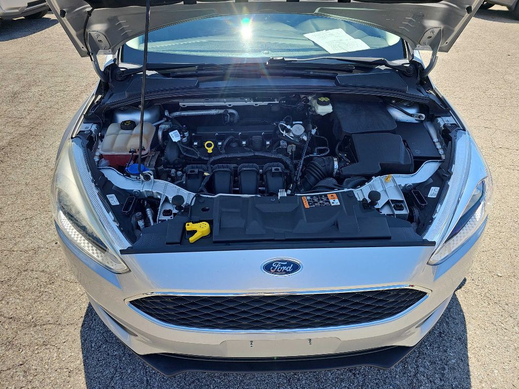 2017 Ford Focus Image 19