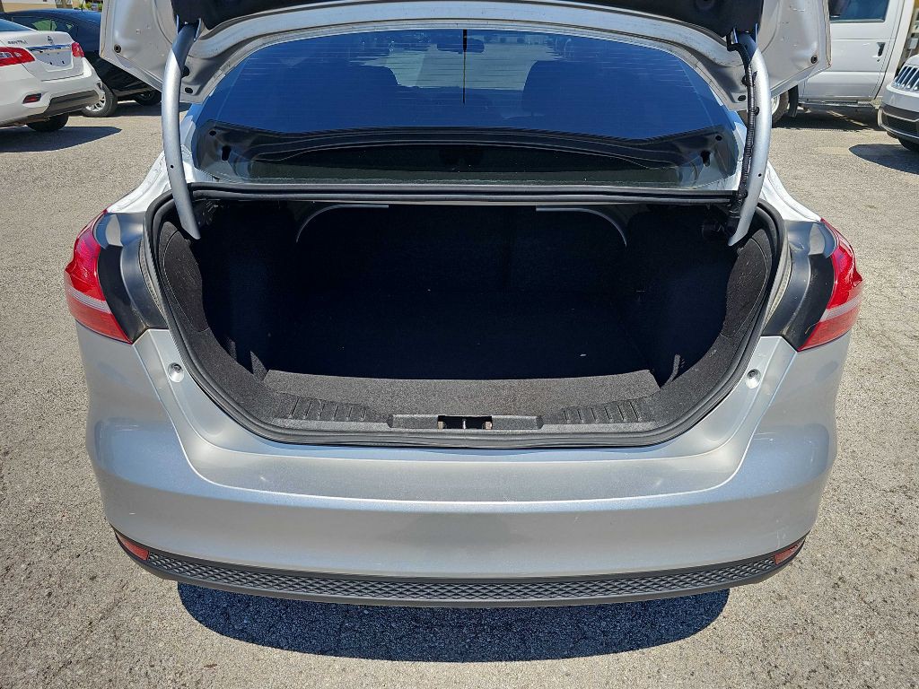 2017 Ford Focus Image 23