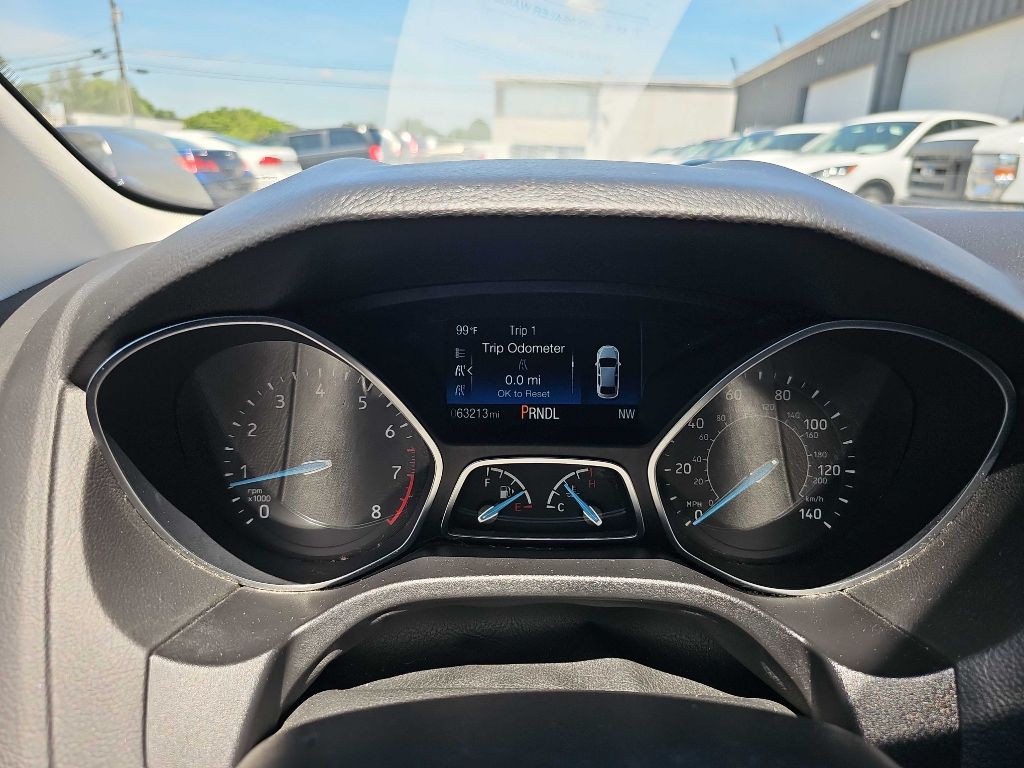 2017 Ford Focus Image 42
