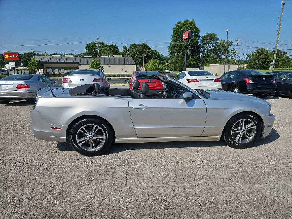 2014 Ford Mustang Image 4