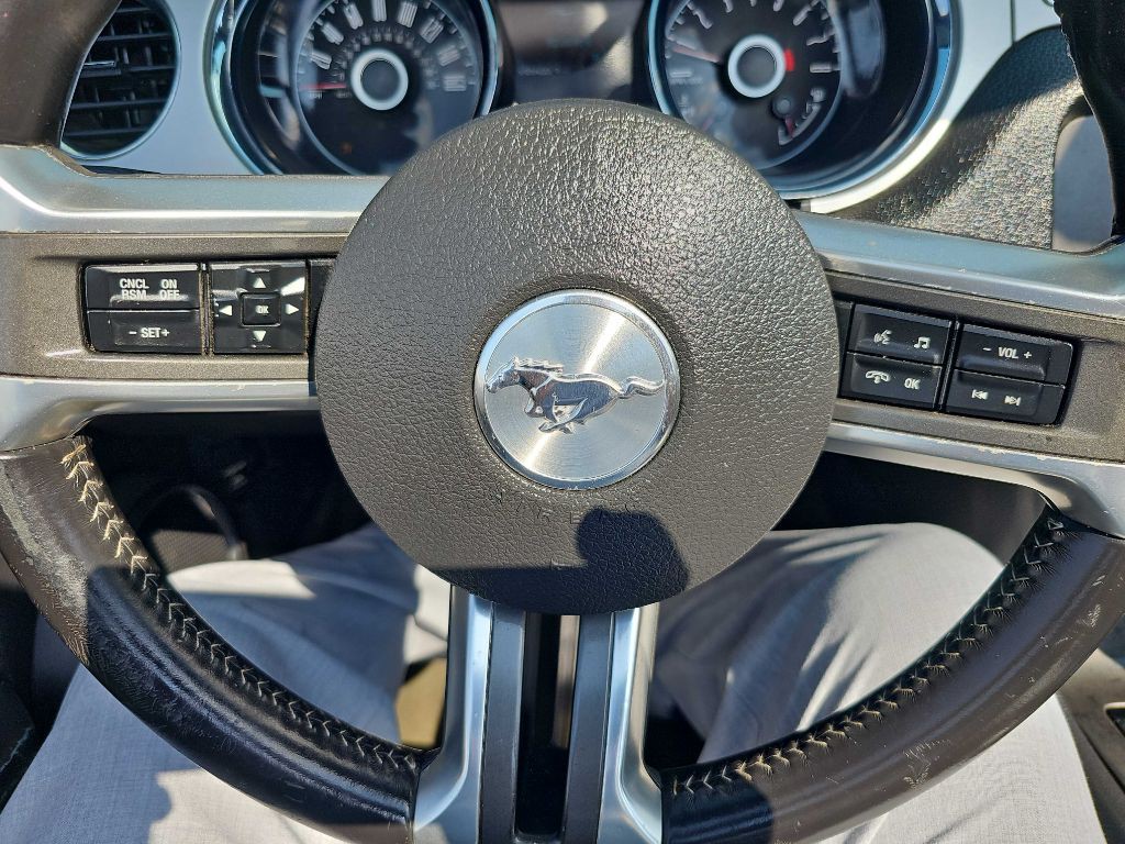 2014 Ford Mustang Image 38