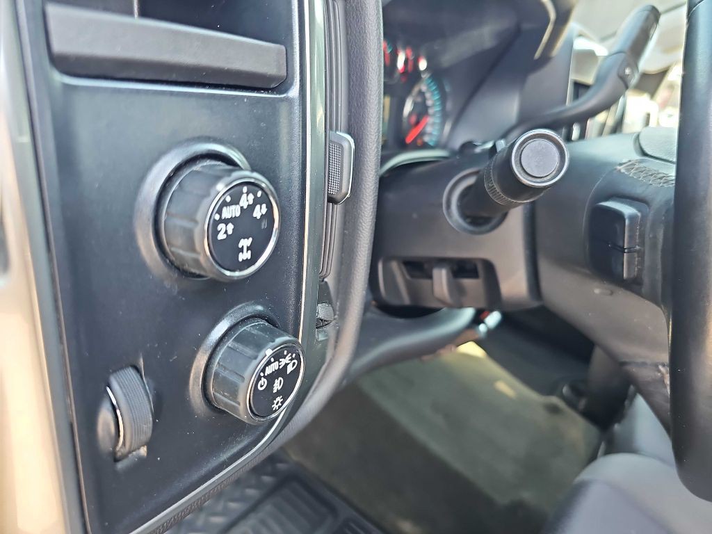 2016 Chevrolet Silverado 1500 Image 46