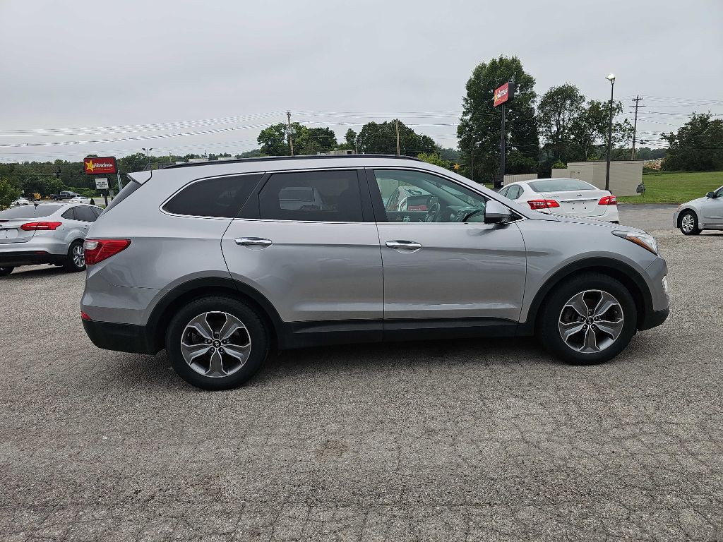 2016 Hyundai Santa Fe Image 7