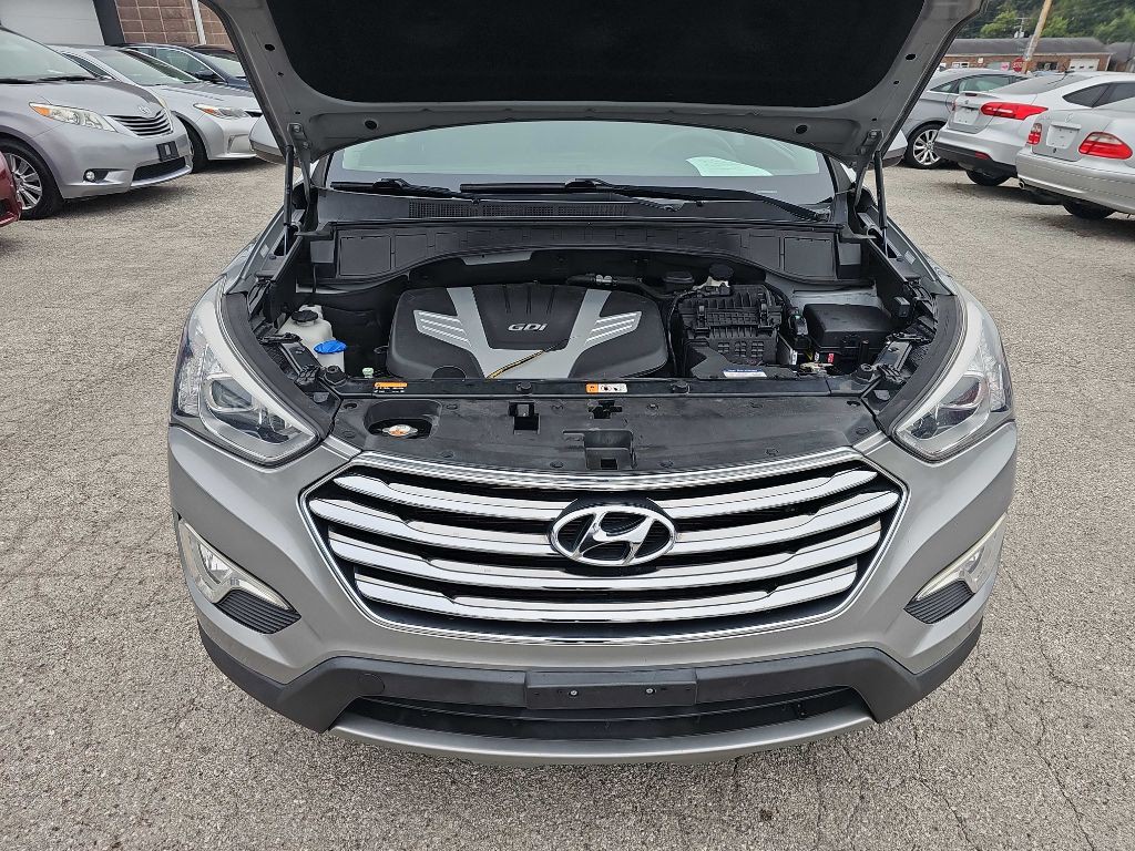 2016 Hyundai Santa Fe Image 17