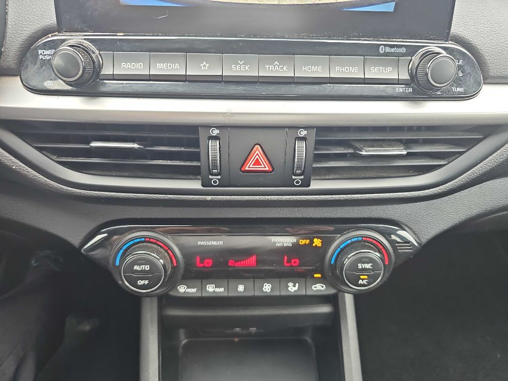 2019 Kia Forte Image 39