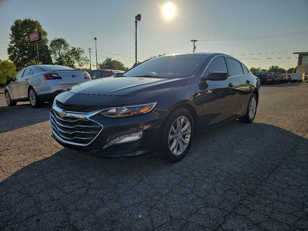 2022 Chevrolet Malibu Image 1