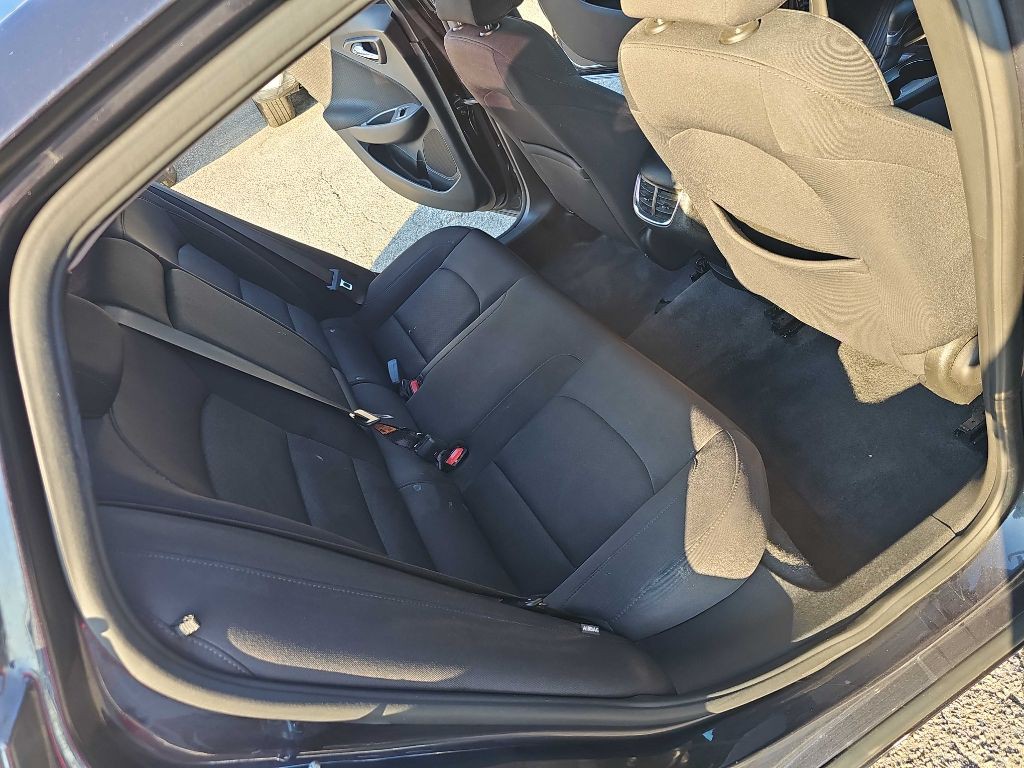 2022 Chevrolet Malibu Image 31