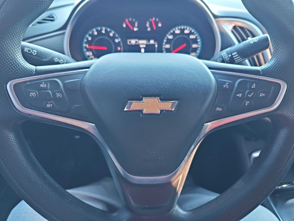 2022 Chevrolet Malibu Image 40