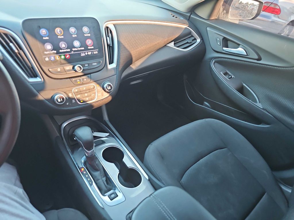 2022 Chevrolet Malibu Image 56