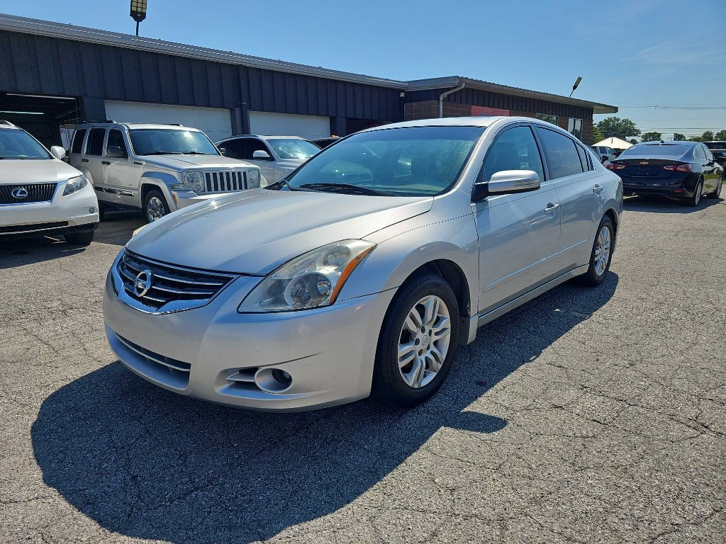 2012 Nissan Altima Image 2