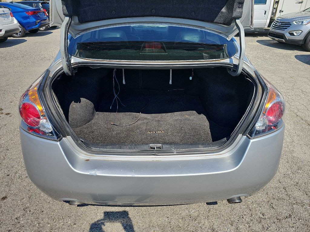 2012 Nissan Altima Image 21
