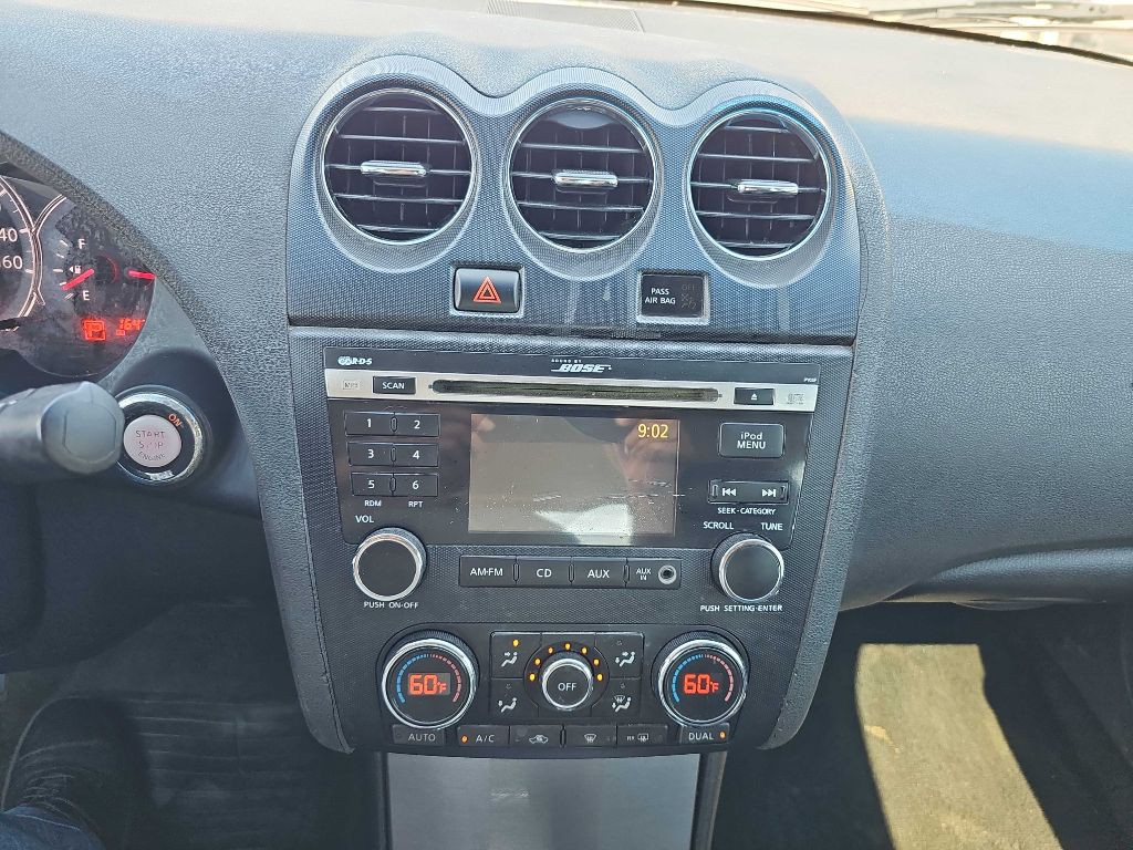 2012 Nissan Altima Image 40