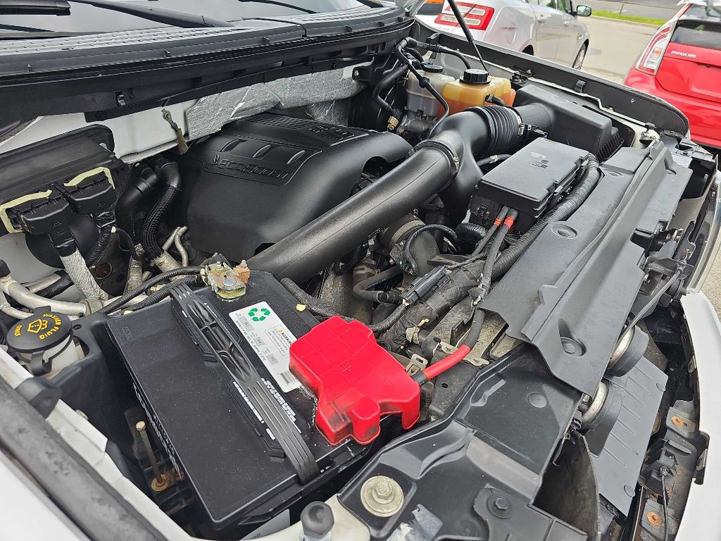 2011 Ford F-150 Image 32