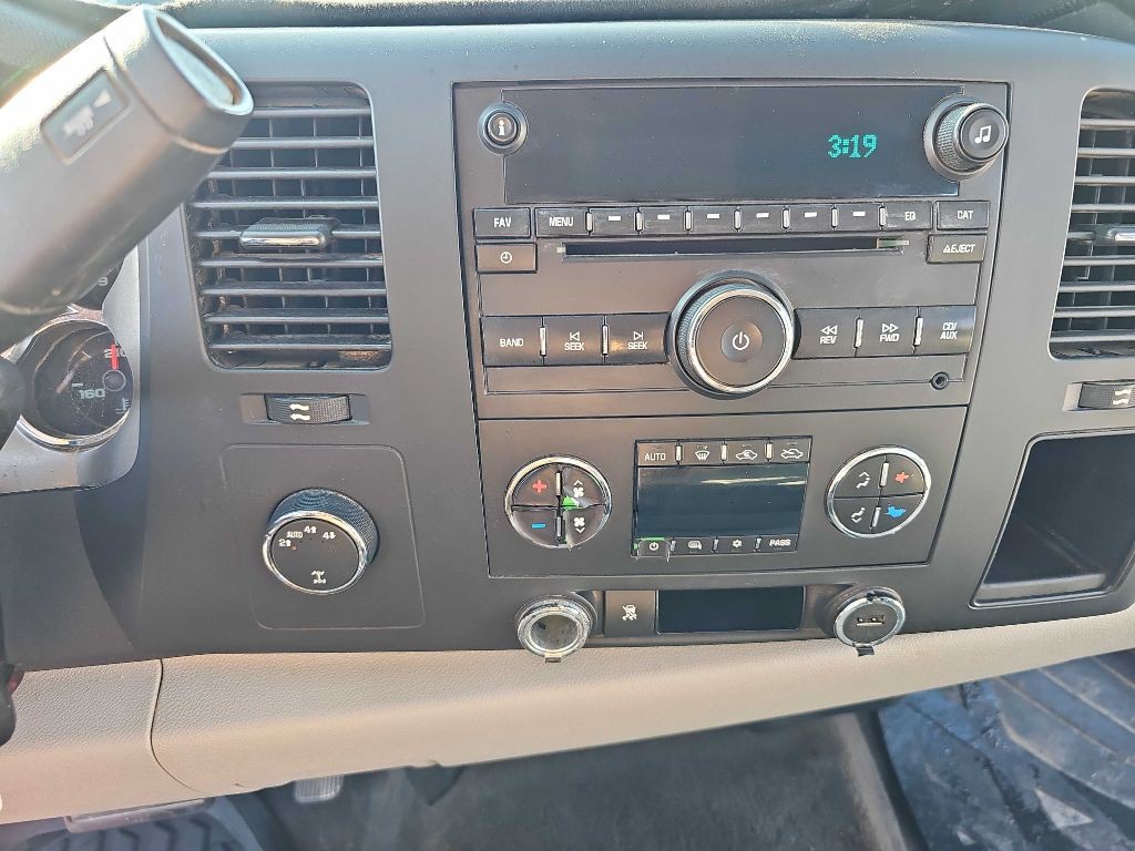 2010 Chevrolet Silverado 1500 Image 31
