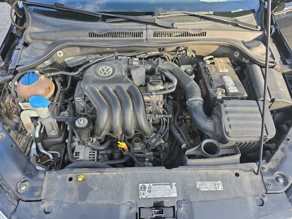 2015 Volkswagen Jetta Image 16