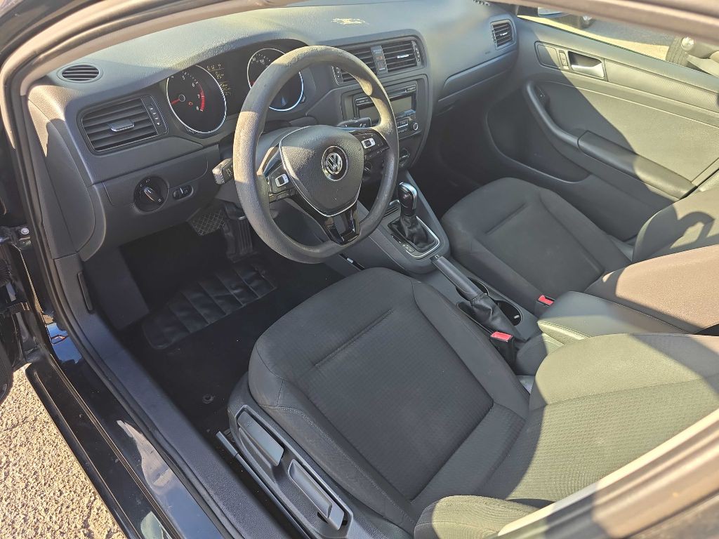 2015 Volkswagen Jetta Image 18