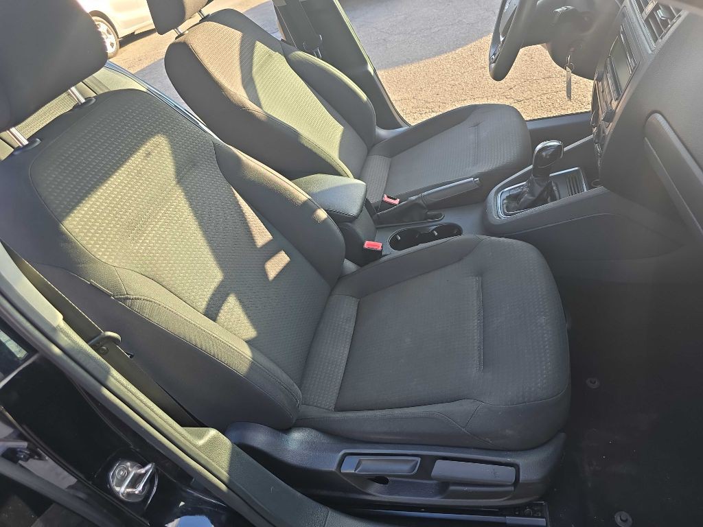 2015 Volkswagen Jetta Image 22