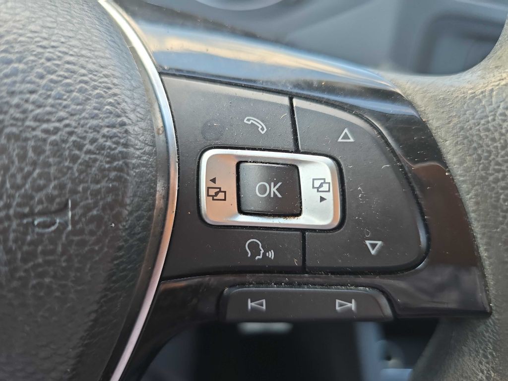 2015 Volkswagen Jetta Image 33