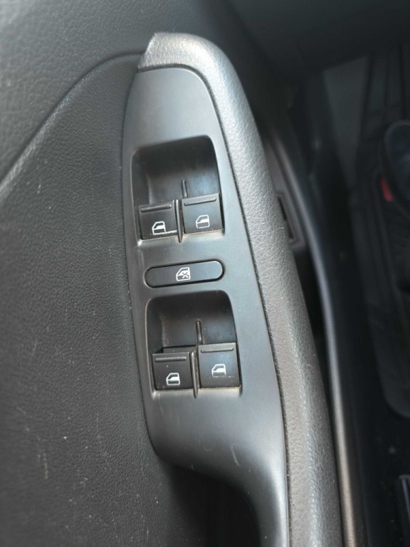 2015 Volkswagen Jetta Image 35