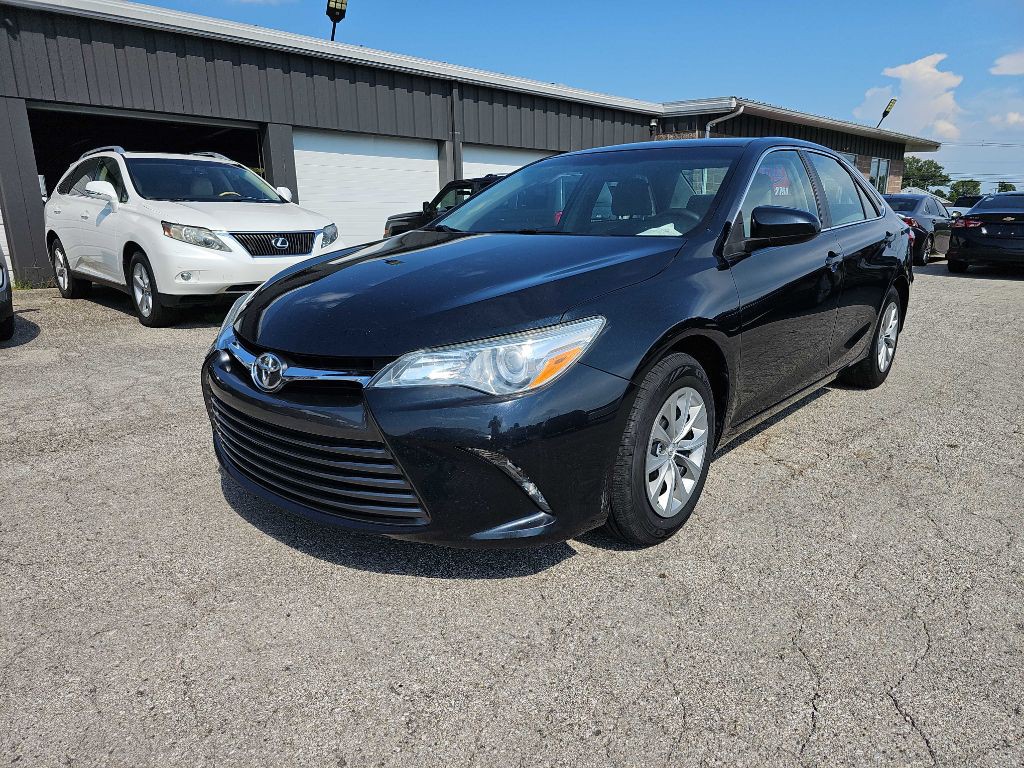 2015 Toyota Camry Image 1