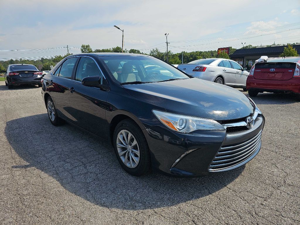 2015 Toyota Camry Image 3