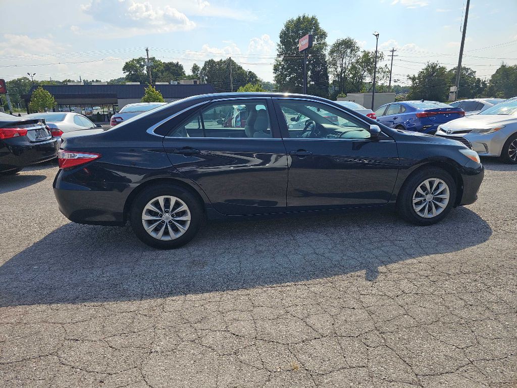 2015 Toyota Camry Image 6