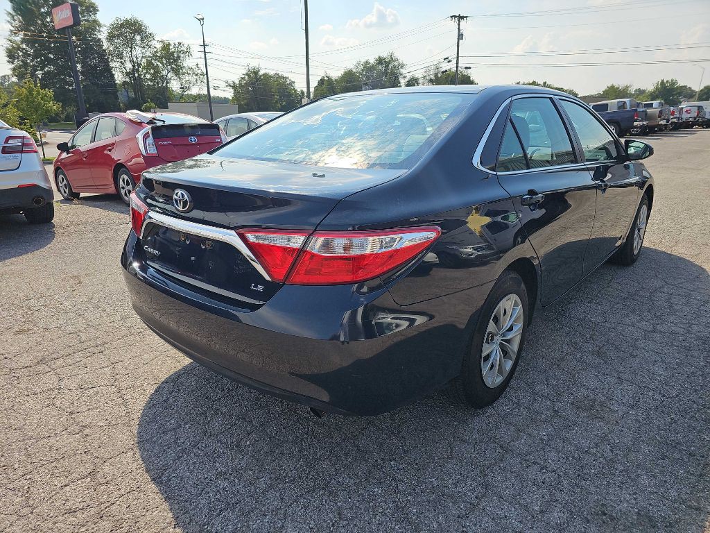 2015 Toyota Camry Image 7