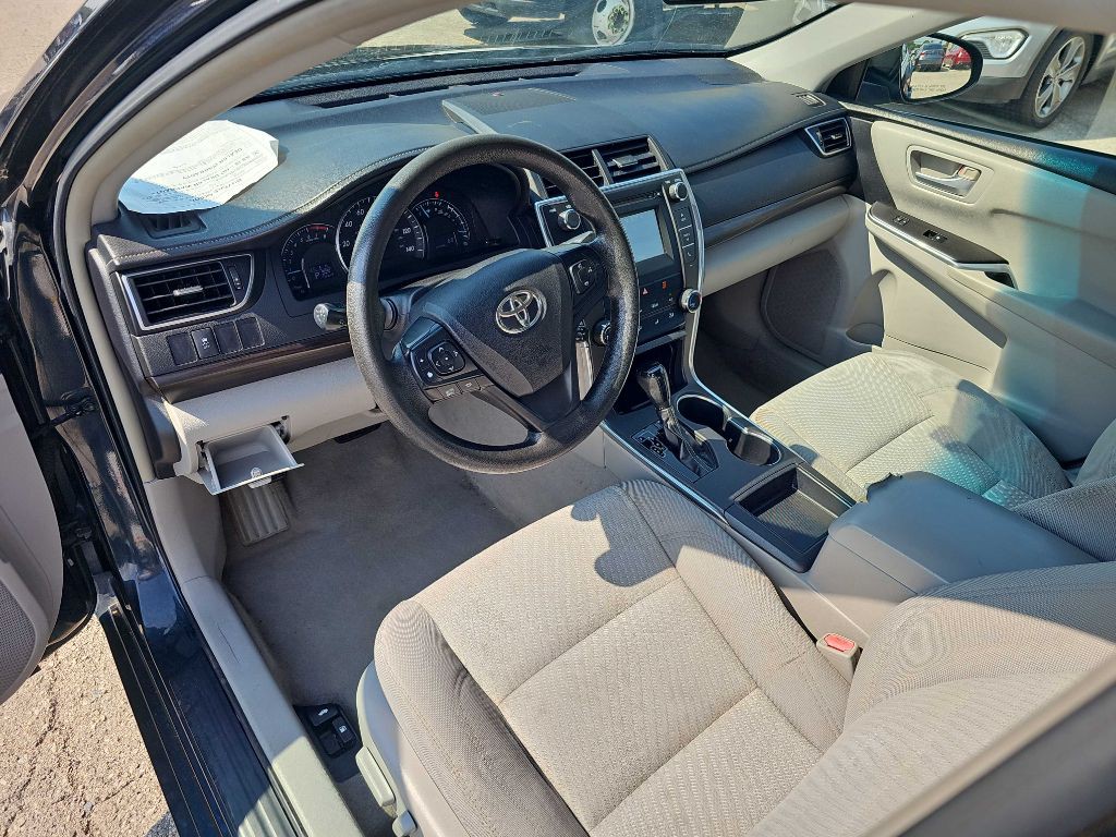 2015 Toyota Camry Image 24