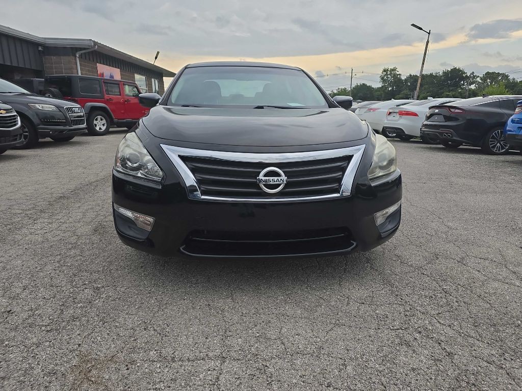 2013 Nissan Altima Image 8