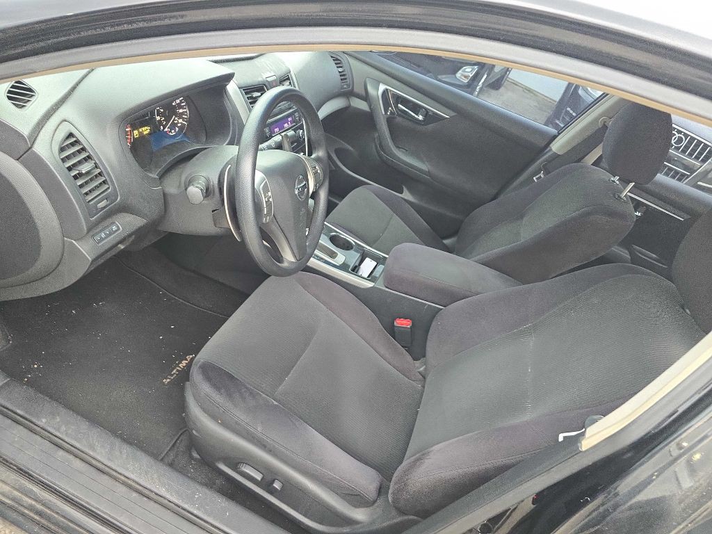 2013 Nissan Altima Image 15