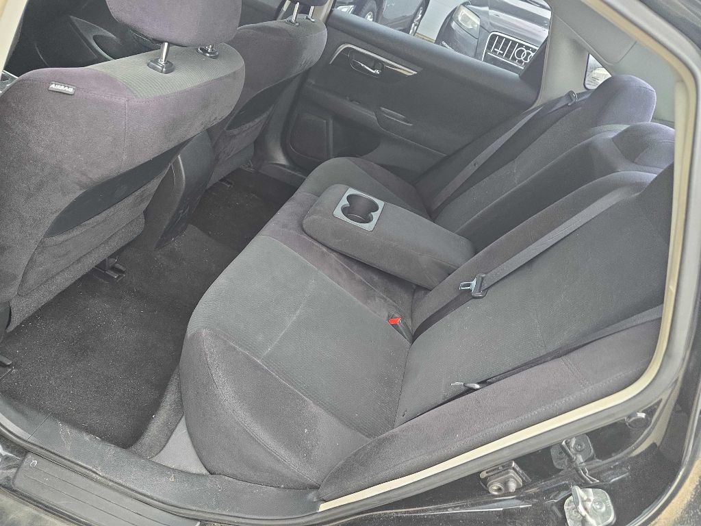 2013 Nissan Altima Image 20