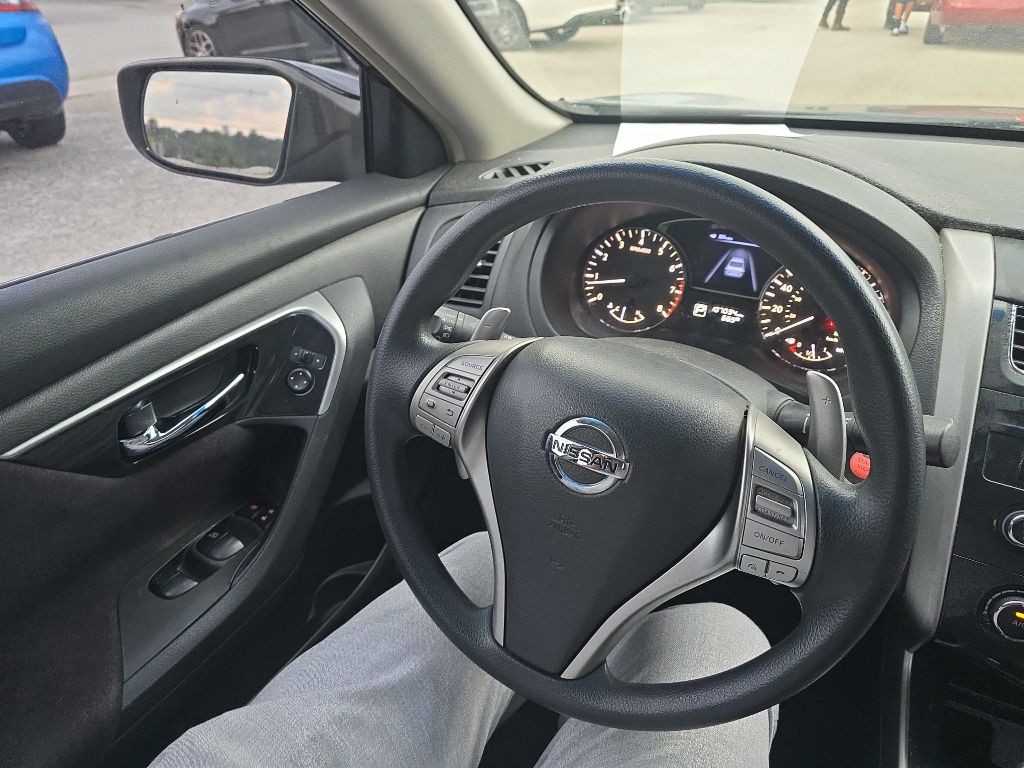 2013 Nissan Altima Image 36