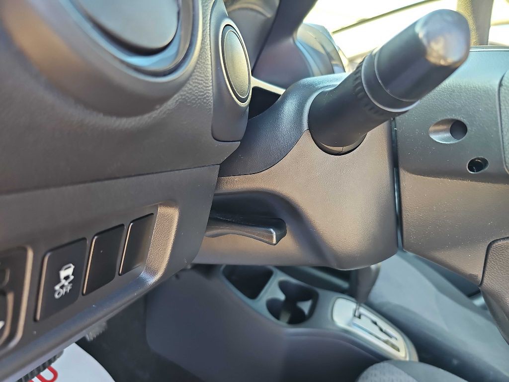 2017 Mitsubishi Mirage Image 32