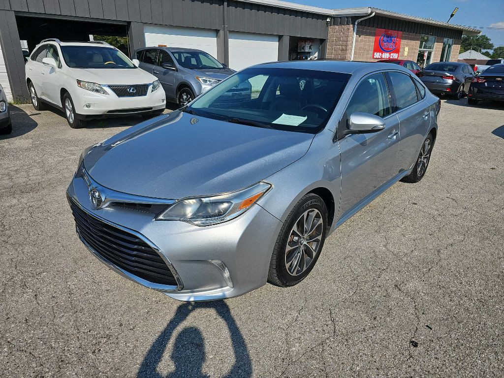 2016 Toyota Avalon Image 2