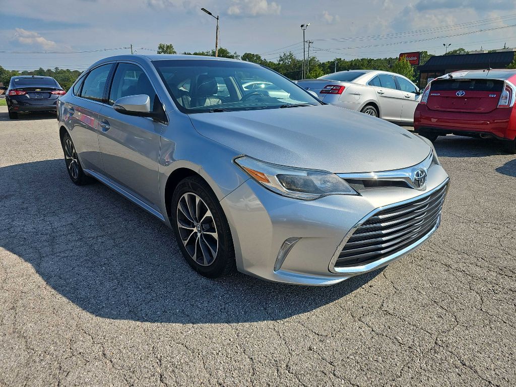 2016 Toyota Avalon Image 4