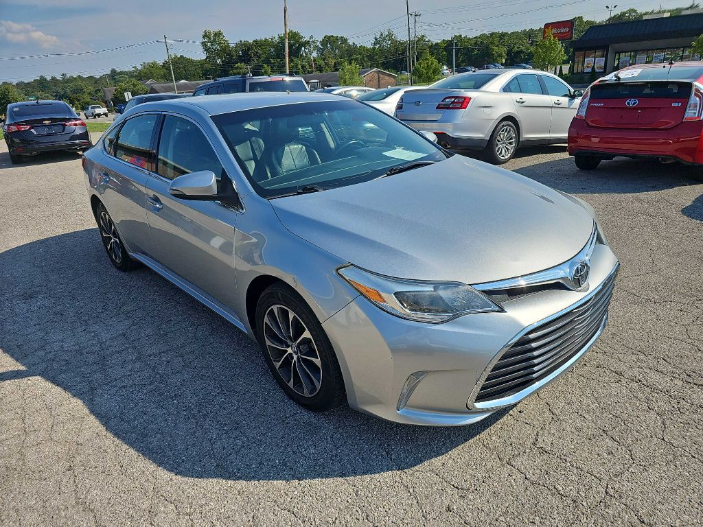 2016 Toyota Avalon Image 6