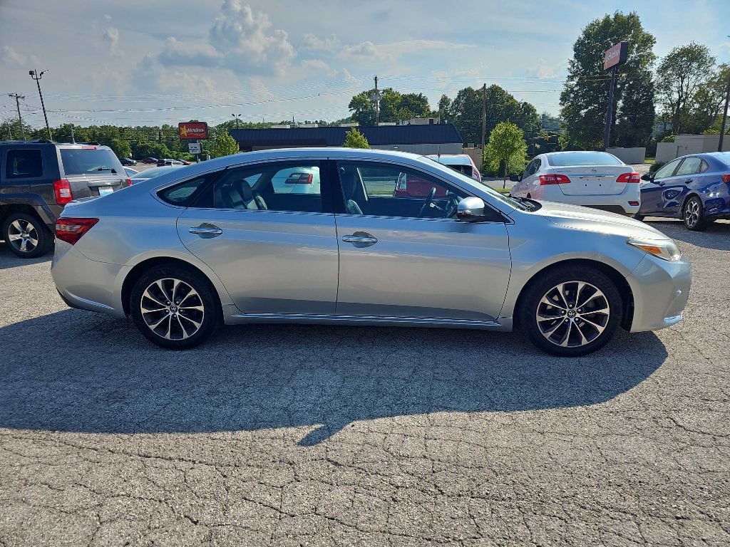 2016 Toyota Avalon Image 7
