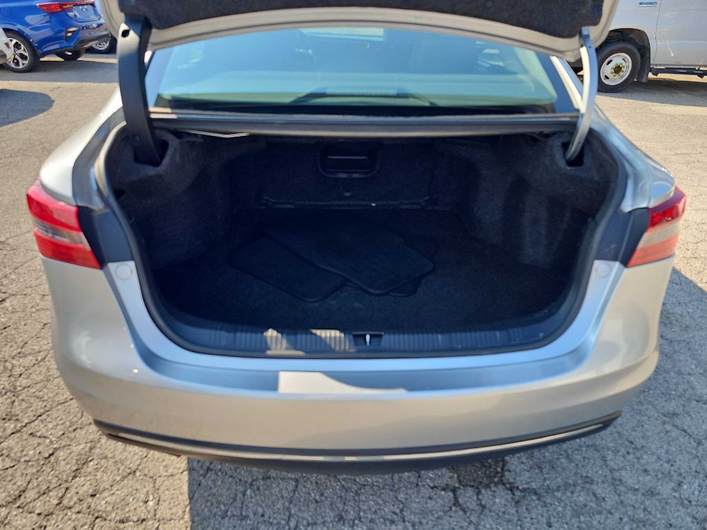 2016 Toyota Avalon Image 19