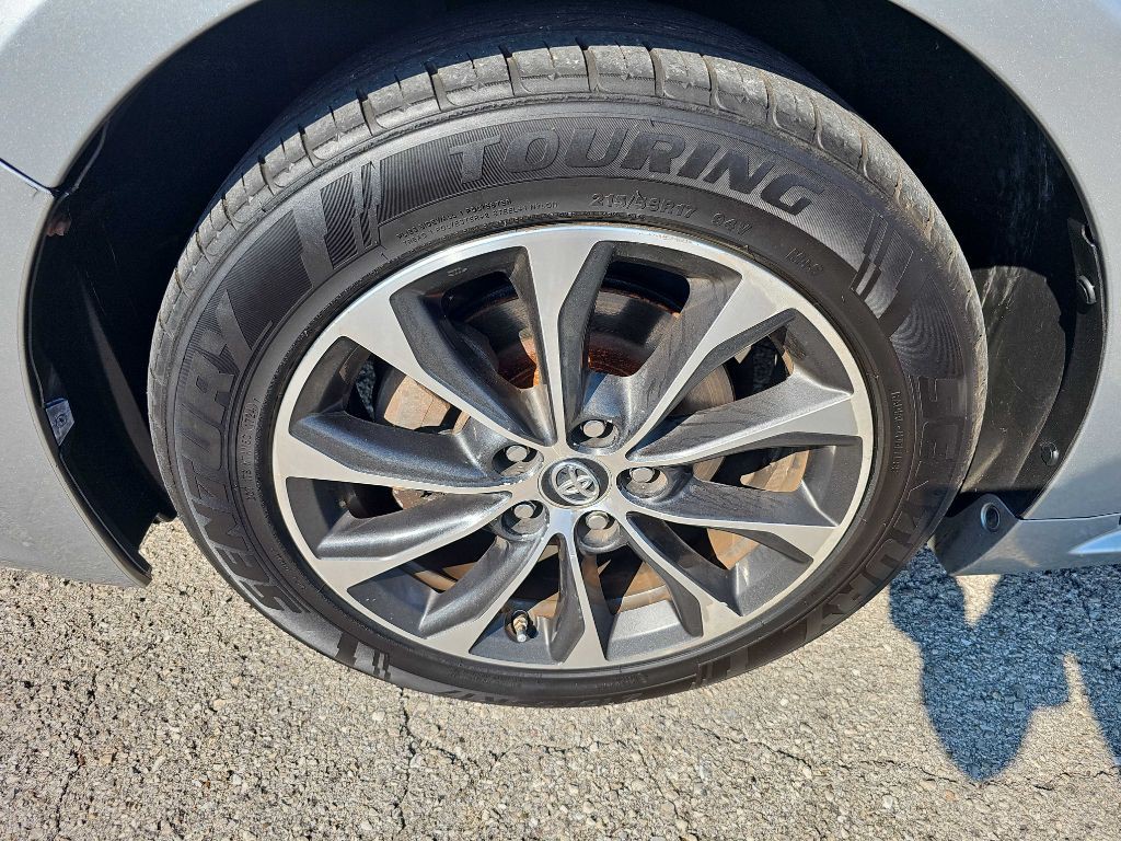 2016 Toyota Avalon Image 21