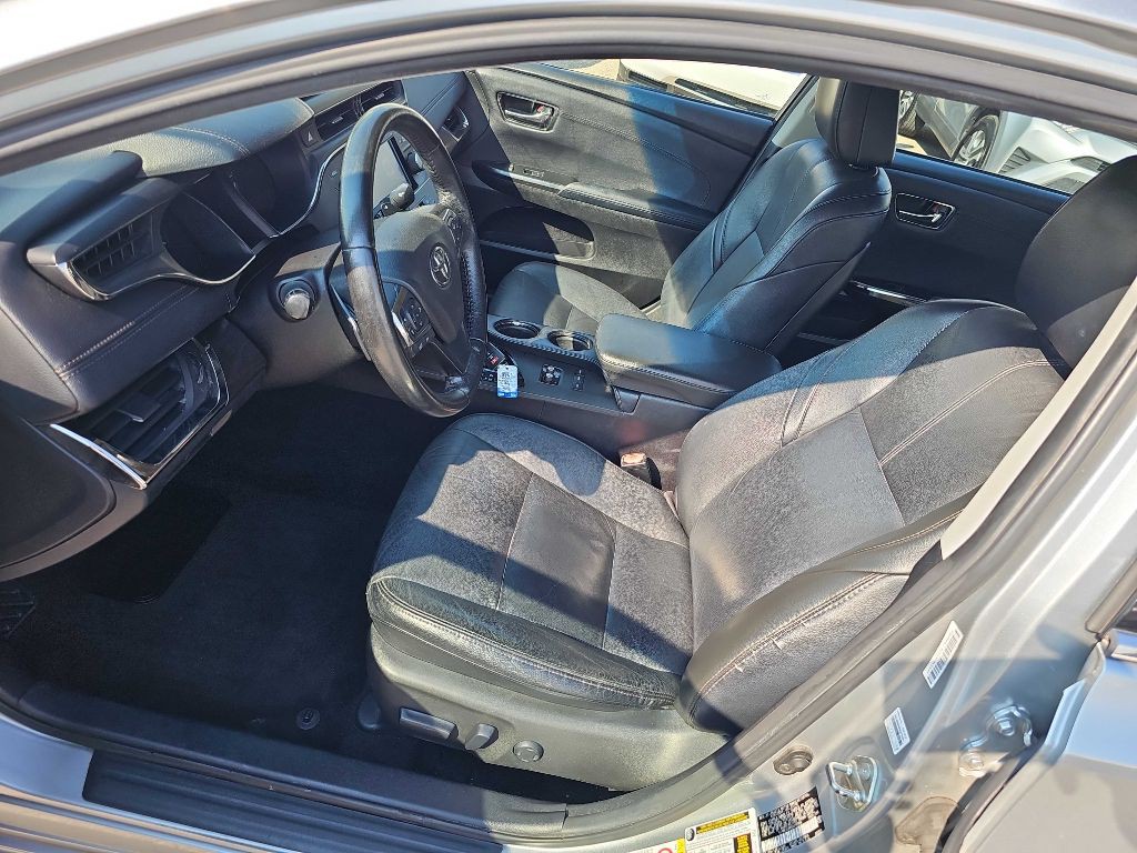 2016 Toyota Avalon Image 25