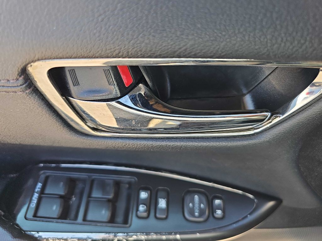 2016 Toyota Avalon Image 31
