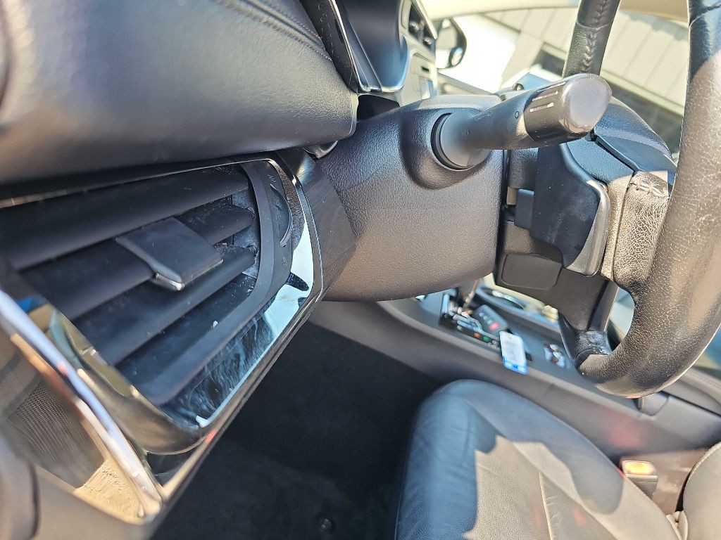 2016 Toyota Avalon Image 34