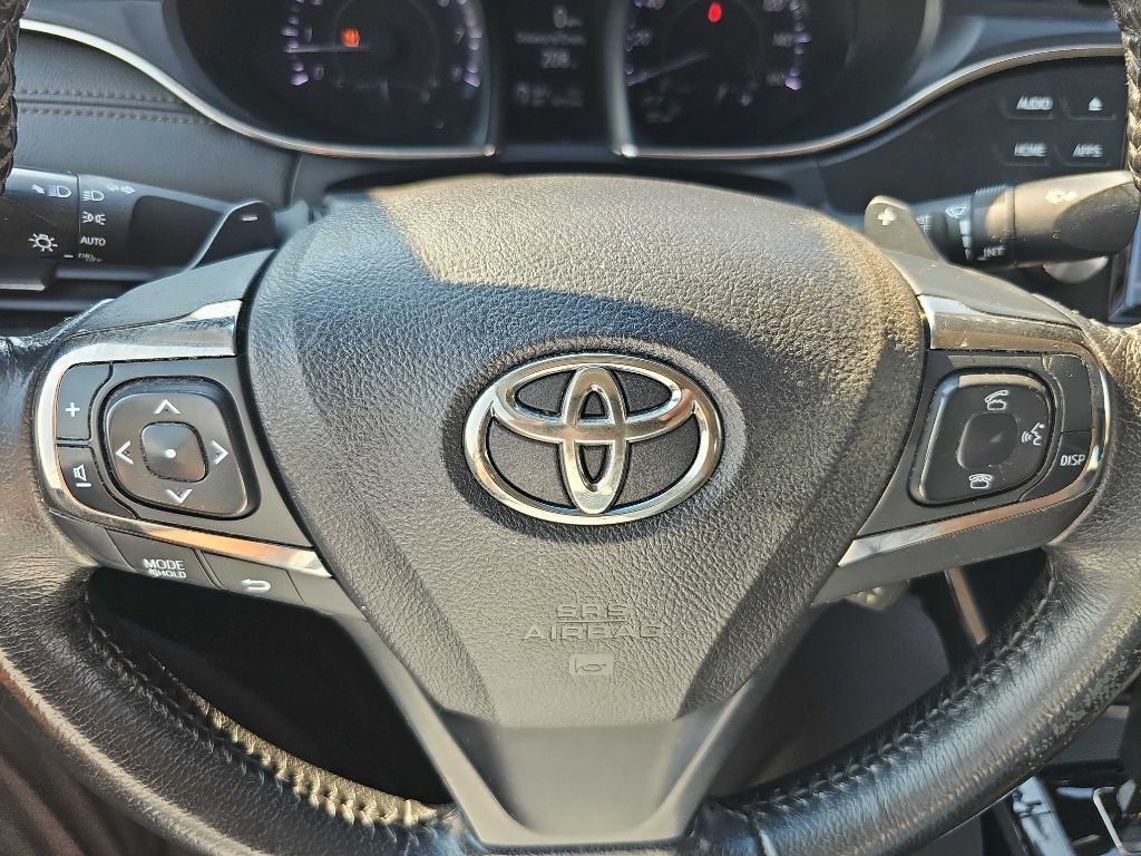 2016 Toyota Avalon Image 39